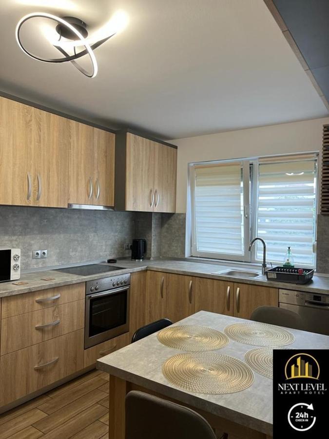 Next Level Apart Hotel Oradea Buitenkant foto